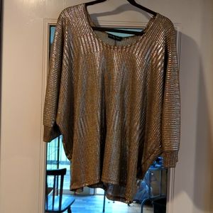 Kim n Cami metallic top